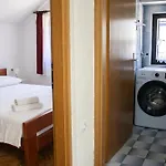 House Private *