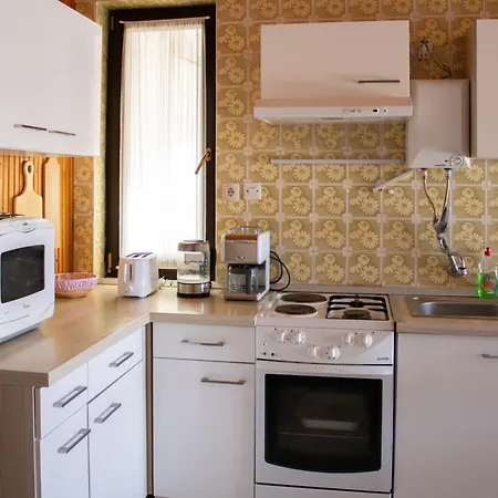 House Private *