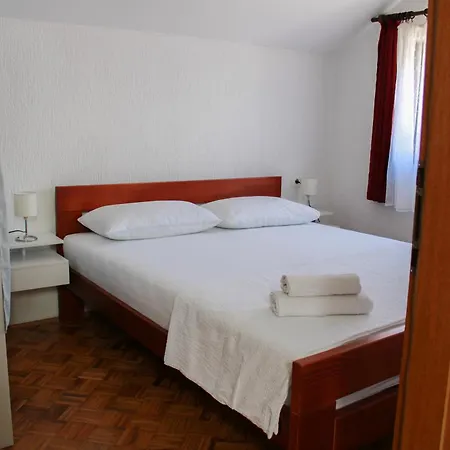 بيت للعطل House Private *